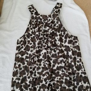 Sleevelessaa pleaded blouse